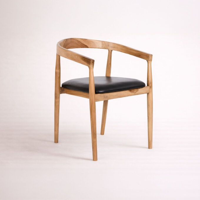 Lot de 2 fauteuils de repas en teck et cuir noir PALMARIA