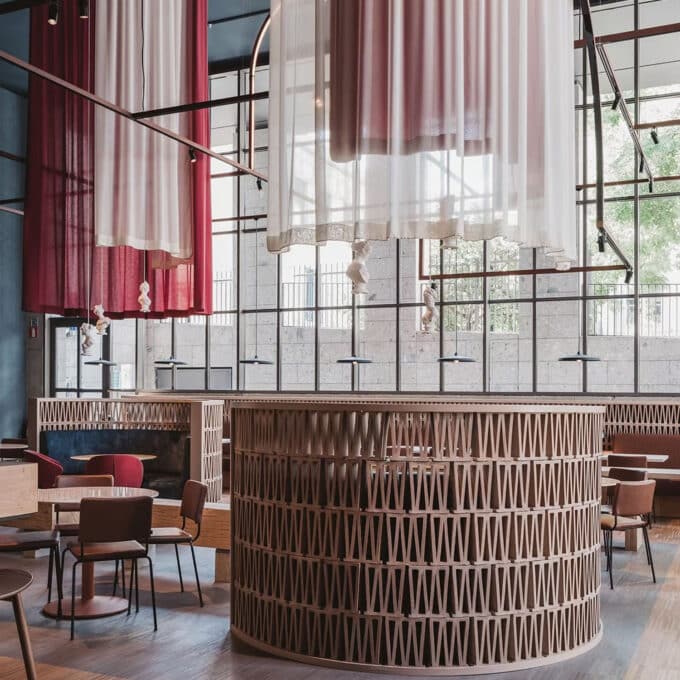 Claustra Mutina CELOSIA par Patricia Urquiola L.20,5 x H.26,5 x P.10 cm