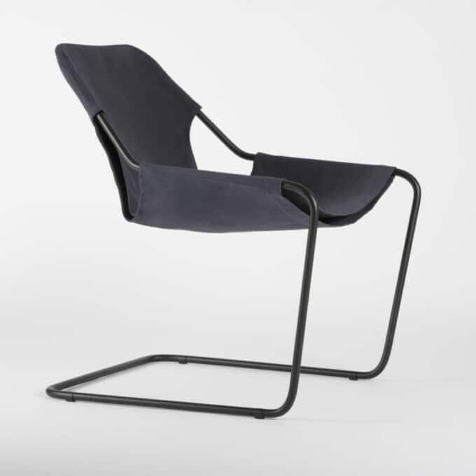 Fauteuil en acier époxy noir et toile en coton PAULISTANO