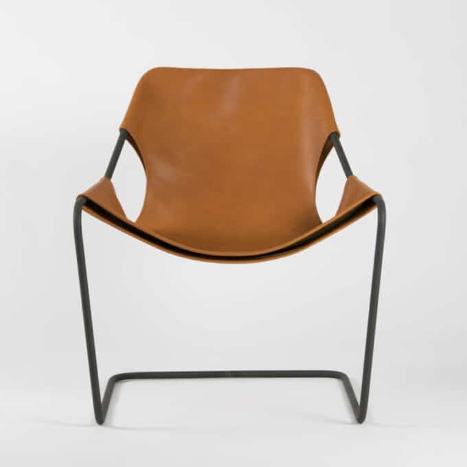 Fauteuil en acier carbone phosphaté et cuir pleine fleur PAULISTANO