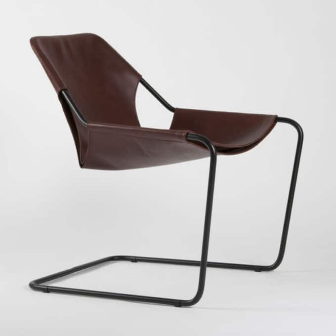 Fauteuil en acier carbone époxy noir et cuir pleine fleur PAULISTANO