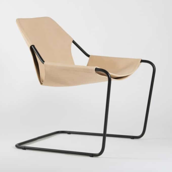 Fauteuil en acier carbone époxy noir et cuir pleine fleur PAULISTANO