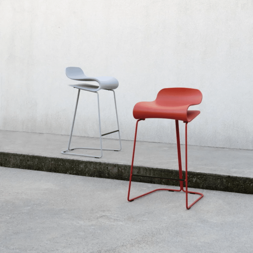 Tabouret bas Kristalia BCN acier laqué assise h.66 Réf. 05BCN02