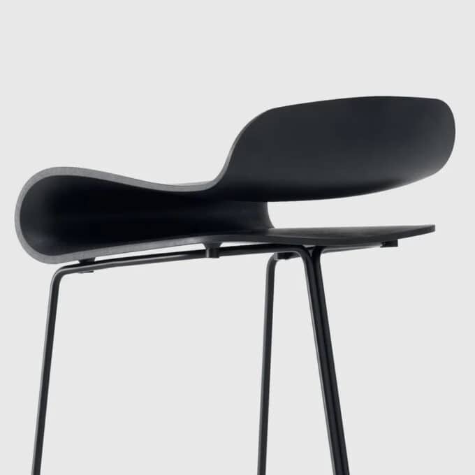 Tabouret bas Kristalia BCN Noir assise h.66 Réf. 05BCN02