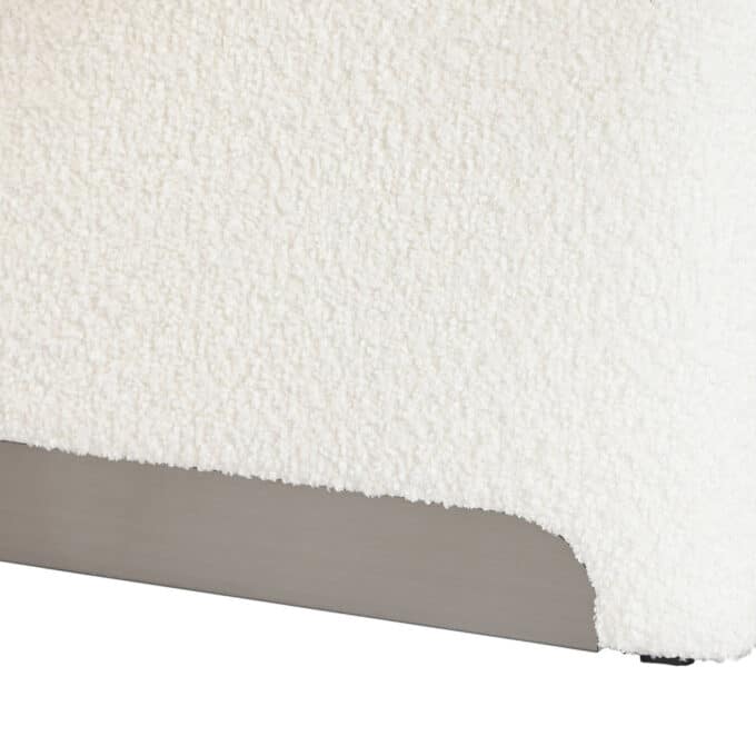 Fauteuil contemporain en bouclette blanche et métal BRICKELL