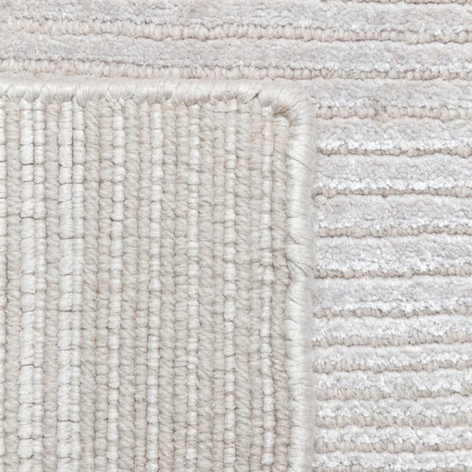 Tapis RAY Argent par Ligne Pure