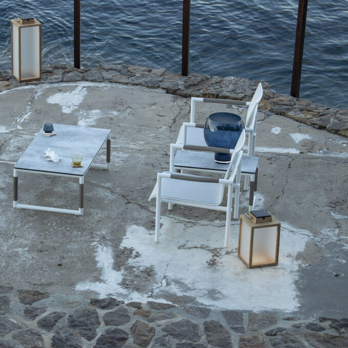 Fauteuil de jardin en aluminium blanc et teck Duratek® – Collection Bastingage