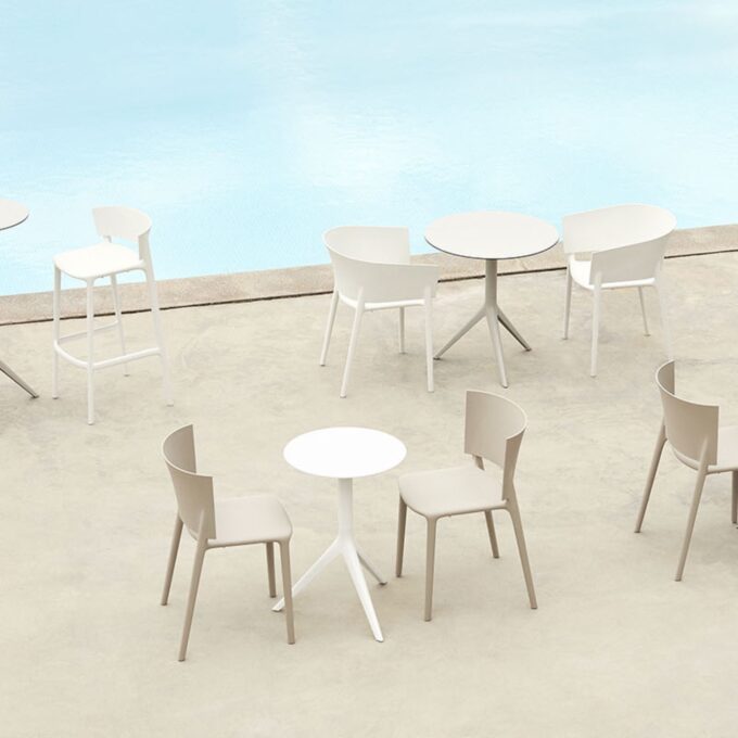 Lot de 4 fauteuils de repas Africa Armchair par Vondom