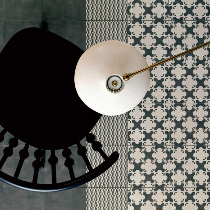 Carrelage Mutina Azulej Estrela Nero 20x20 par Patricia Urquiola