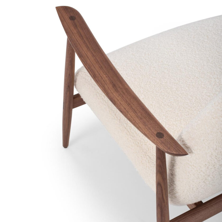 Fauteuil contemporain en noyer et tissu bouclette Nimbus 006 Aska – Gazzda – Image 3