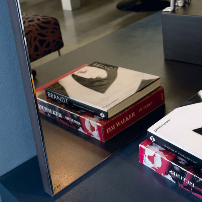 Miroir mural Alba par BMB Italy – Caractère brut et élégance italienne