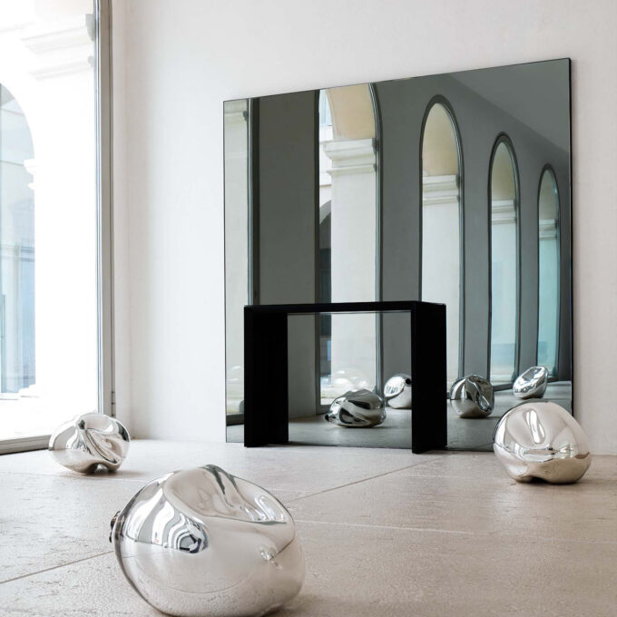 Miroir mural Leggero par Bmb Italy – Minimalisme élégant et formats variés