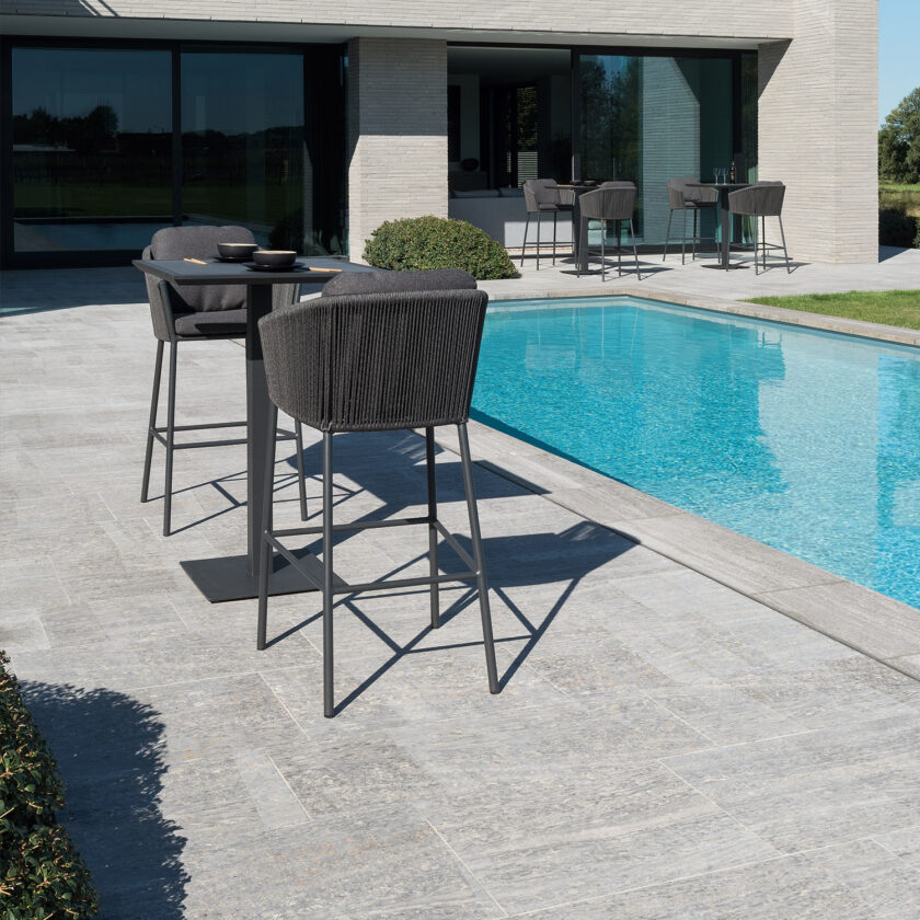 Tabouret de bar extérieur Omer – Aluminium lava & corde graphite – Diphano – Image 5