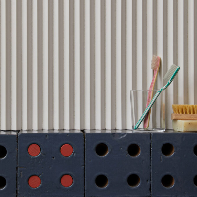 Bloc Tube Bleu et Rouge Mutina – Design Ronan & Erwan Bouroullec