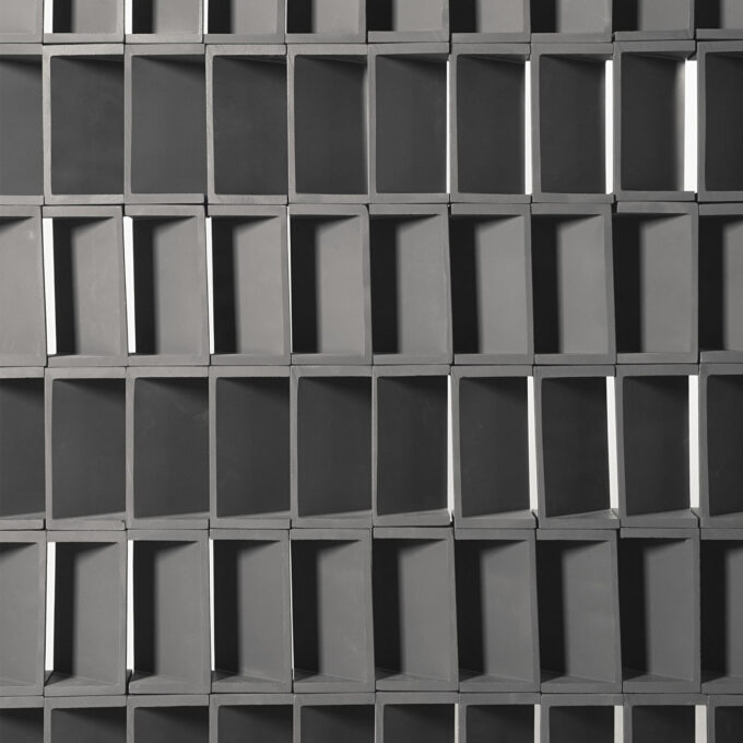 Claustra Mistral Black – Mutina L.12,5 x H.25,5 x P.12,5 cm