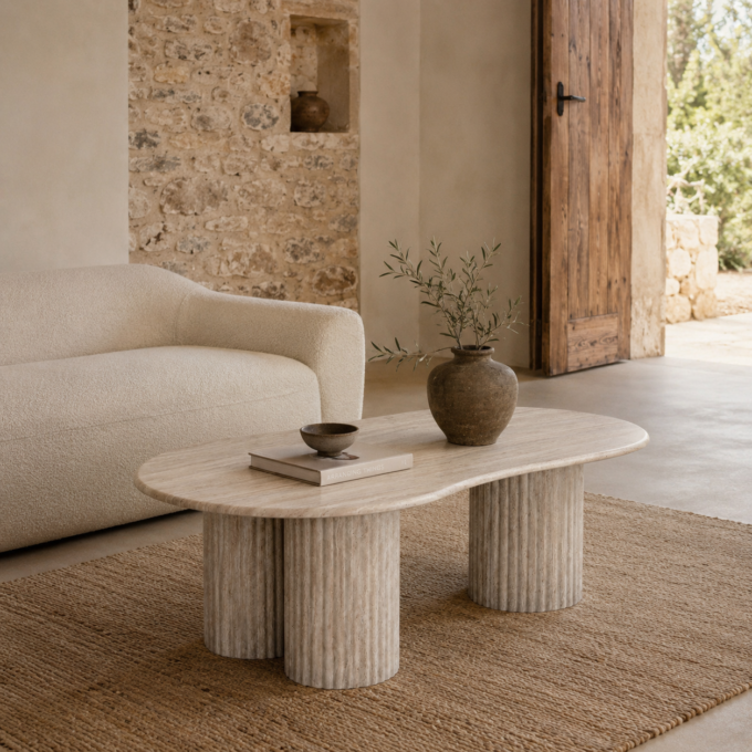 Table basse au design sculptural effet travertin ST JEAN CAP FERRAT L 130 cm